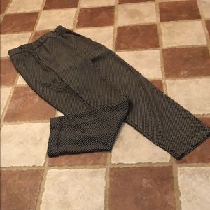 Relaxed patterned pants with pockets